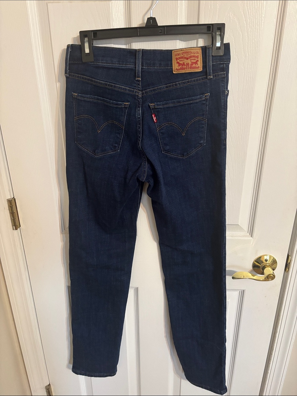 Levi's Indigo 314 Shaping Straight Jeans 26